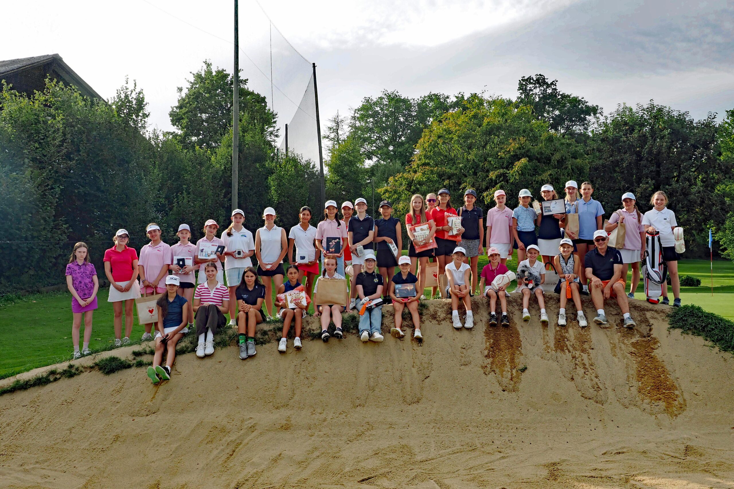 20260829 Girls Golf Trophy (50) (002)
